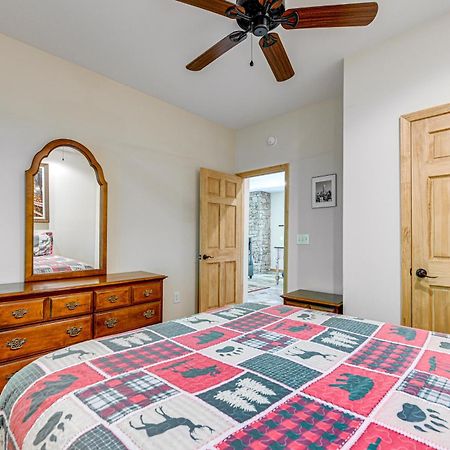 Sweeping Smoky Mountains Vacation Rental Whittier エクステリア 写真