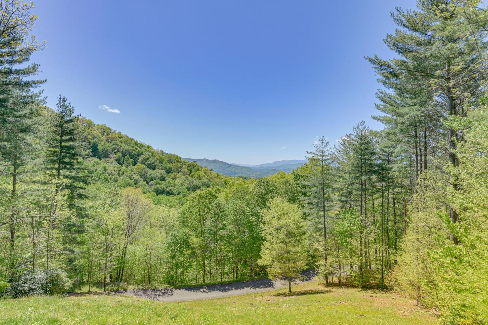 Sweeping Smoky Mountains Vacation Rental Whittier エクステリア 写真